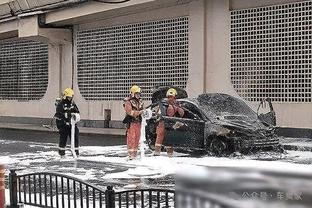 莱夫利回应格威：有东欧在 做好分内事就行 别老盯着自己的名字